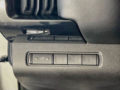 2023 Nissan Pathfinder S