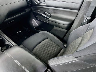 2023 Nissan Pathfinder S