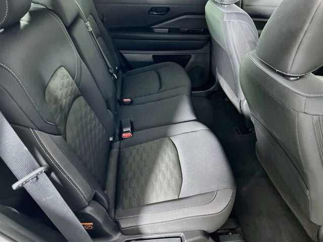 2023 Nissan Pathfinder S