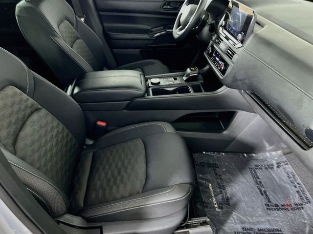 2023 Nissan Pathfinder S