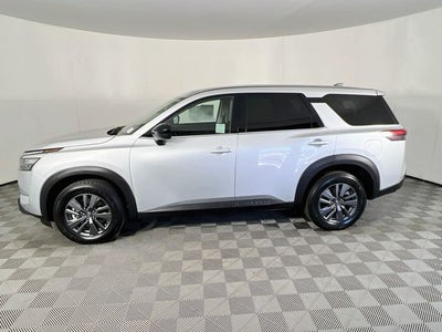 2023 Nissan Pathfinder S