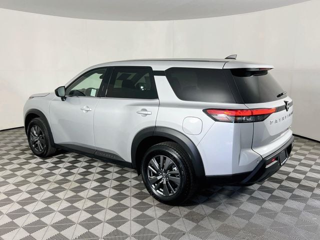 2023 Nissan Pathfinder S