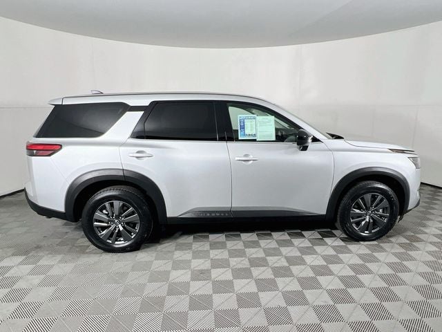 2023 Nissan Pathfinder S