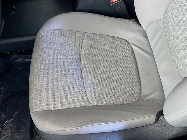 2023 Toyota Sienna LE 8 Passenger