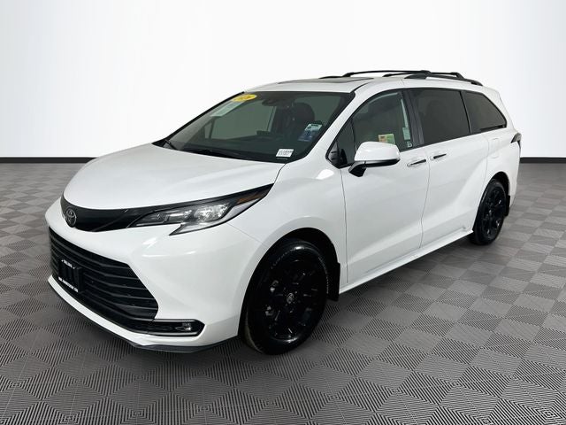 2026 Toyota Sienna Woodland Edition