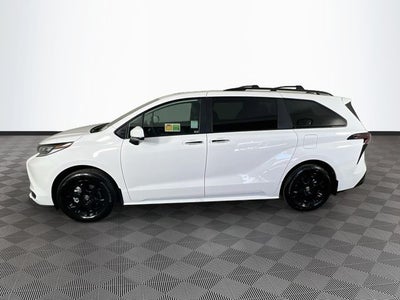 2026 Toyota Sienna Woodland Edition