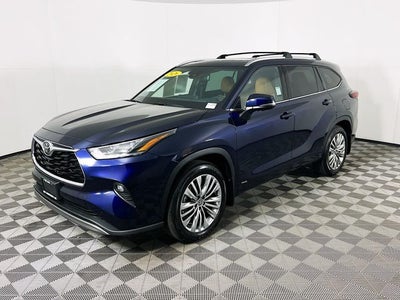 2026 Toyota Highlander Hybrid Platinum