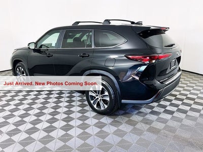 2026 Toyota Highlander Hybrid XLE