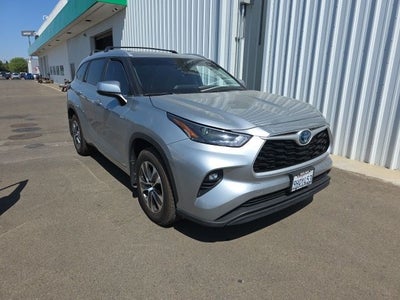 2023 Toyota Highlander Hybrid XLE