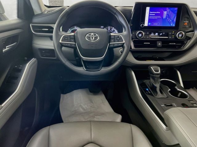 2024 Toyota Highlander Hybrid XLE