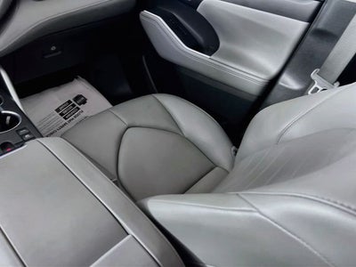 2024 Toyota Highlander Hybrid XLE