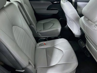 2024 Toyota Highlander Hybrid XLE