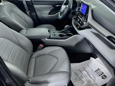 2024 Toyota Highlander Hybrid XLE