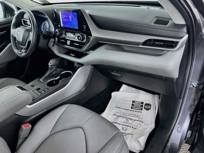 2024 Toyota Highlander Hybrid XLE