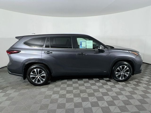 2024 Toyota Highlander Hybrid XLE