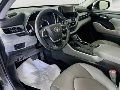 2024 Toyota Highlander Hybrid XLE