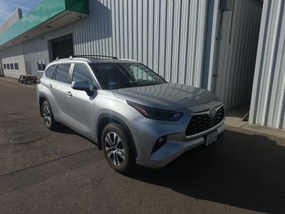 2024 Toyota Highlander XLE