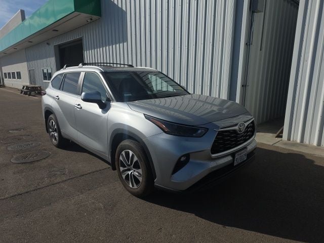 2024 Toyota Highlander XLE