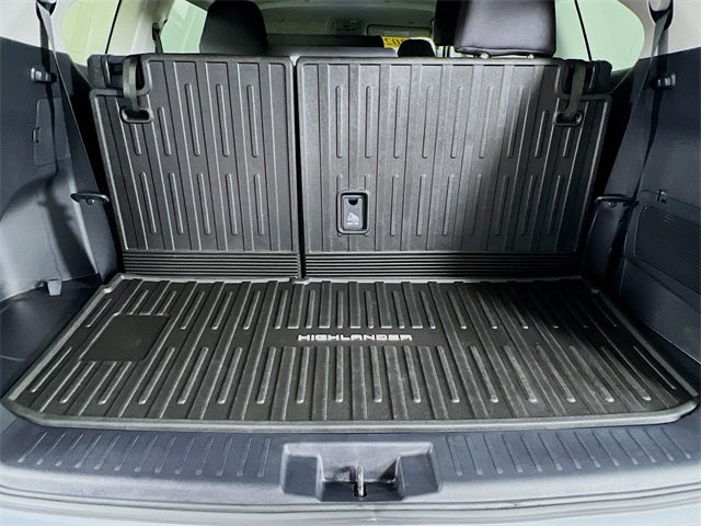 2025 Toyota Highlander LE