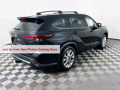 2026 Toyota Highlander Hybrid Limited