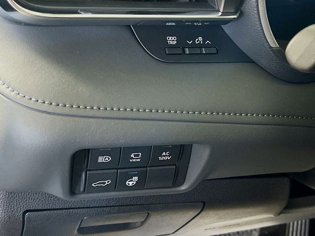 2026 Toyota Highlander Hybrid Limited