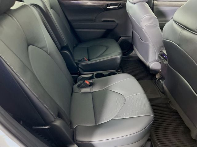 2026 Toyota Highlander Hybrid Limited