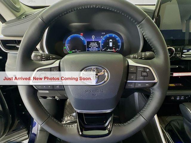 2026 Toyota Highlander Hybrid Limited