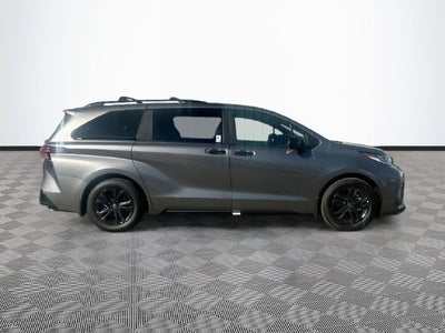 2026 Toyota Sienna XSE 7 Passenger