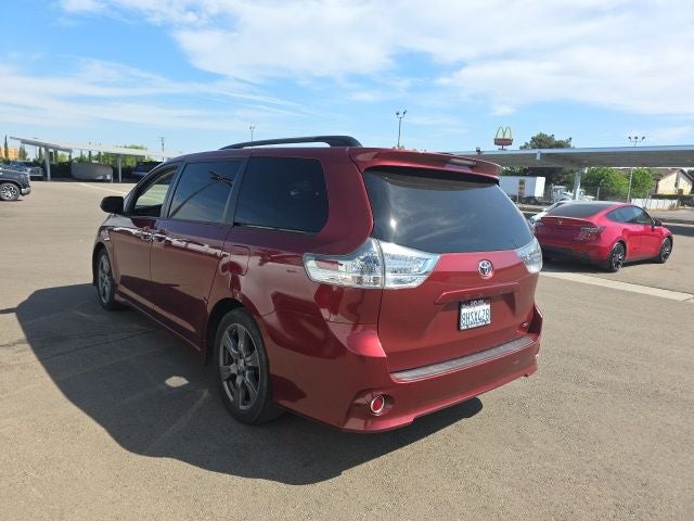 2017 Toyota Sienna SE