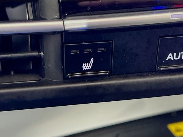 2025 Toyota Sienna XLE 8 Passenger