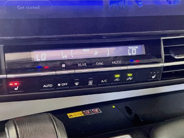 2025 Toyota Sienna XLE 8 Passenger
