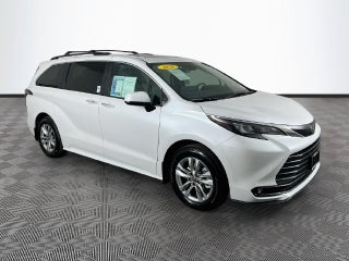 2026 Toyota Sienna XLE 7 Passenger
