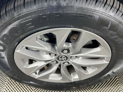 2025 Toyota Sienna XLE 8 Passenger