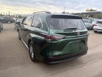 2026 Toyota Sienna XLE 8 Passenger