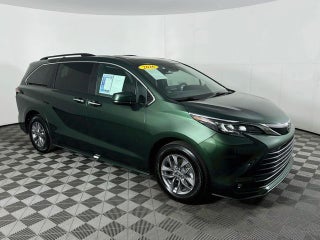 2026 Toyota Sienna XLE 8 Passenger
