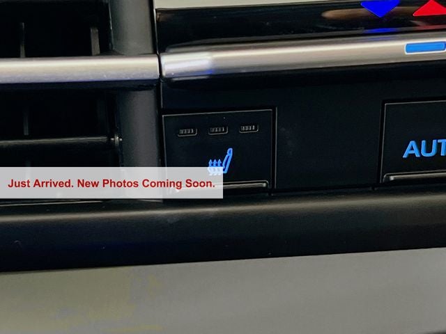 2024 Toyota Sienna XLE 8 Passenger