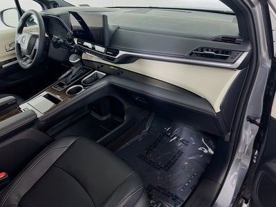2026 Toyota Sienna Limited 7 Passenger