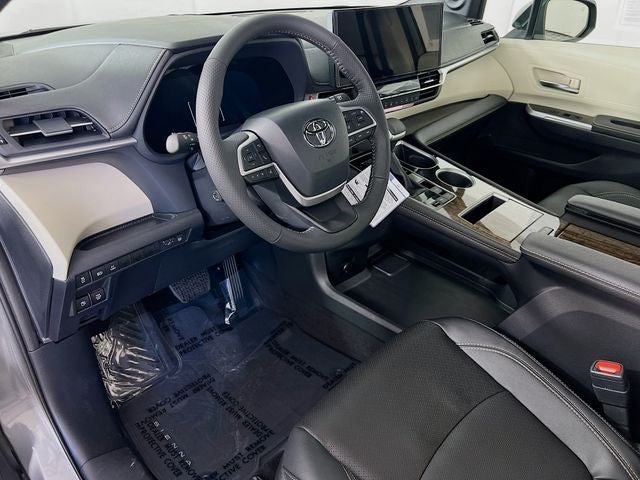 2026 Toyota Sienna Limited 7 Passenger