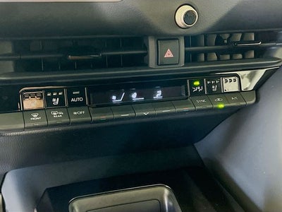 2025 Toyota Crown Signia XLE