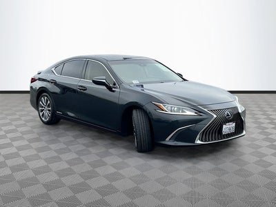 2019 Lexus ES 300h