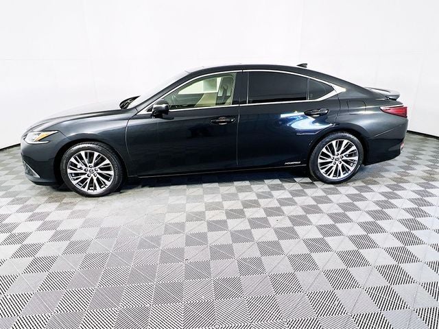 2019 Lexus ES 300h