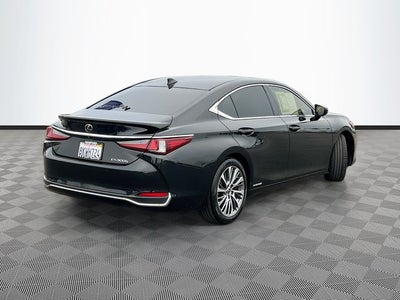 2019 Lexus ES 300h