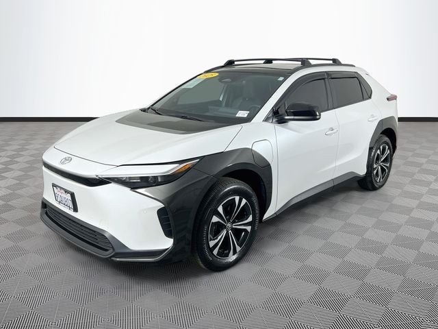 2025 Toyota bZ4X XLE