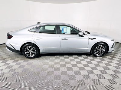 2026 Hyundai Sonata Hybrid Blue