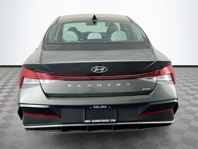 2025 Hyundai Elantra Hybrid Limited