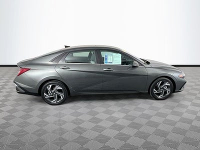 2025 Hyundai Elantra Hybrid Limited