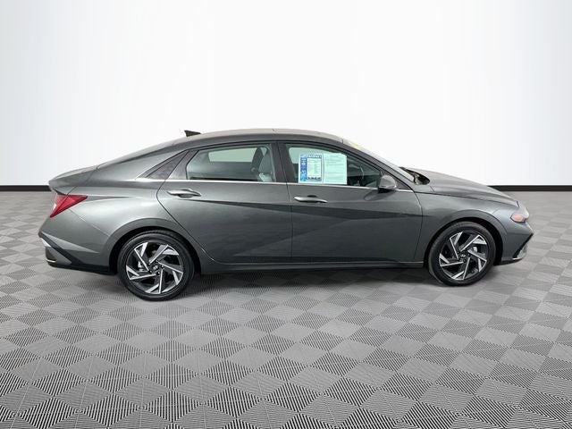 2025 Hyundai Elantra Hybrid Limited