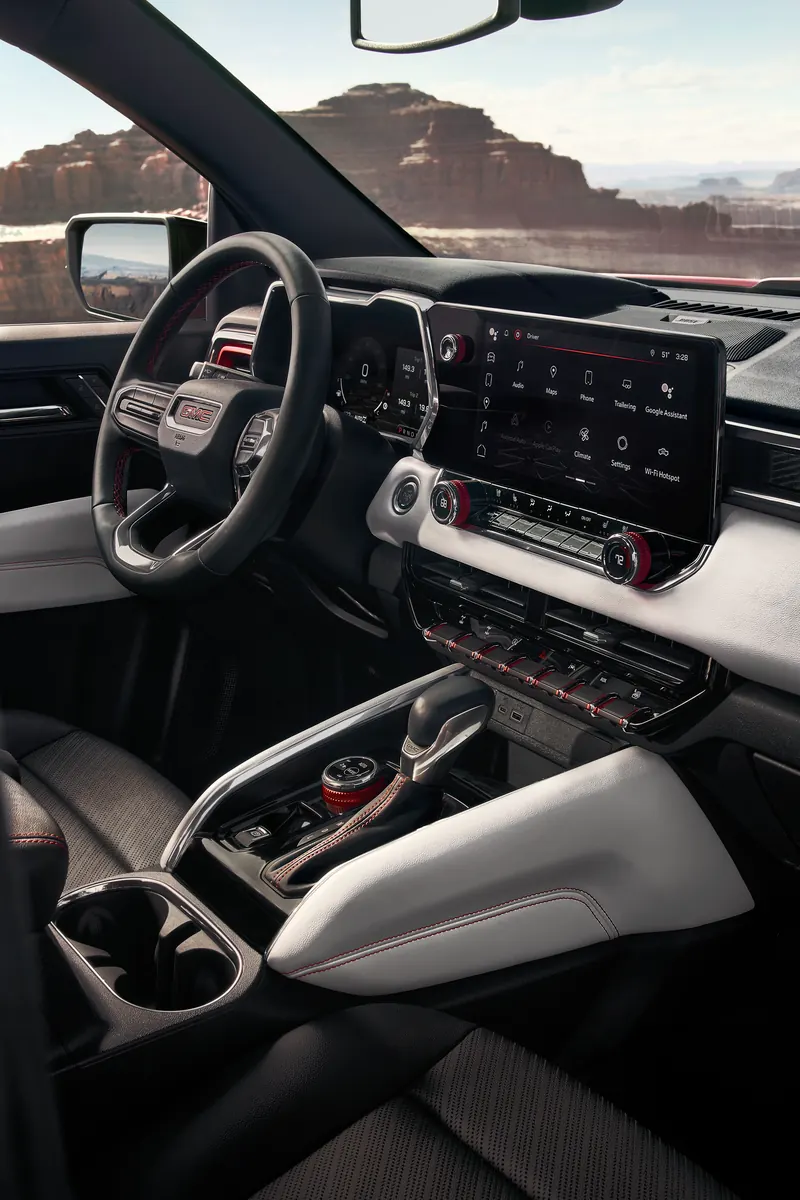 2026 GMC Canyon infotainment system at Fahrney GMC in Selma CA
